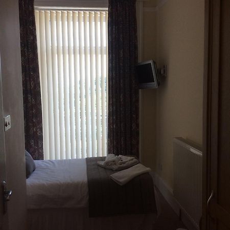 Coombe Court Hotel 托基 外观 照片